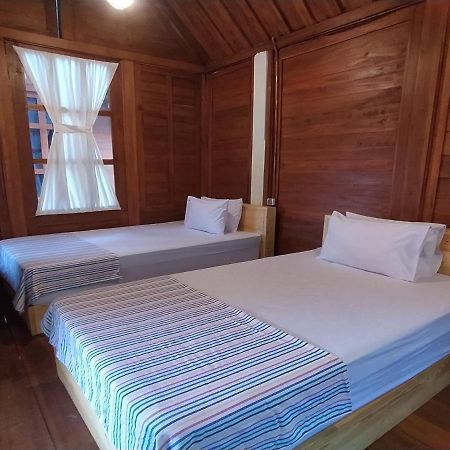 Seger Nusantara Hostel Kalisat Екстериор снимка