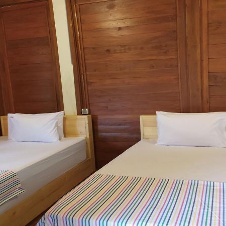 Seger Nusantara Hostel Kalisat Екстериор снимка