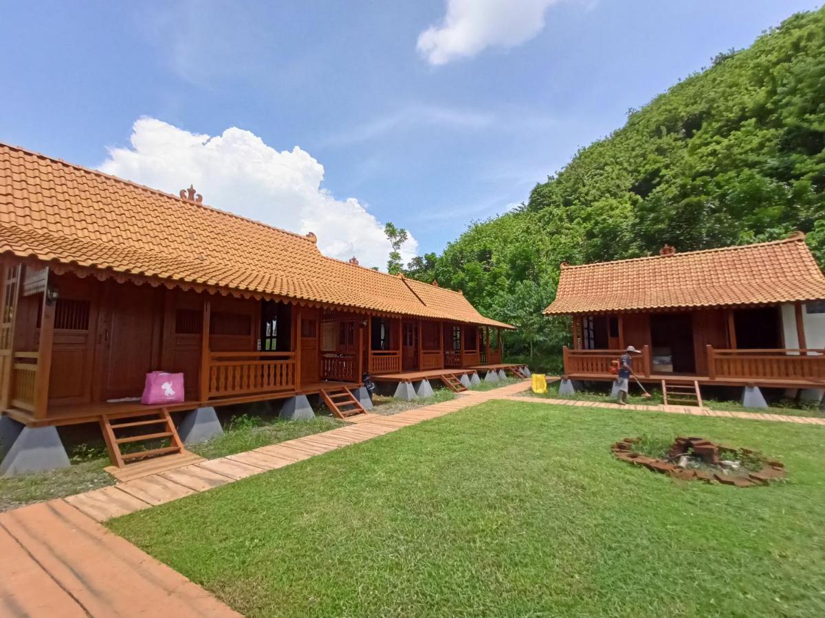 Seger Nusantara Hostel Kalisat Екстериор снимка